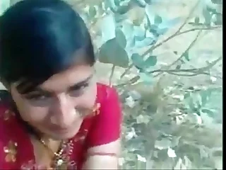 Indian porn sites presents Punjabi municipal girl outdoor sex with lover