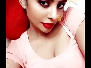 Hot Hydrabadi girl mallika in the sky webcam secret chat